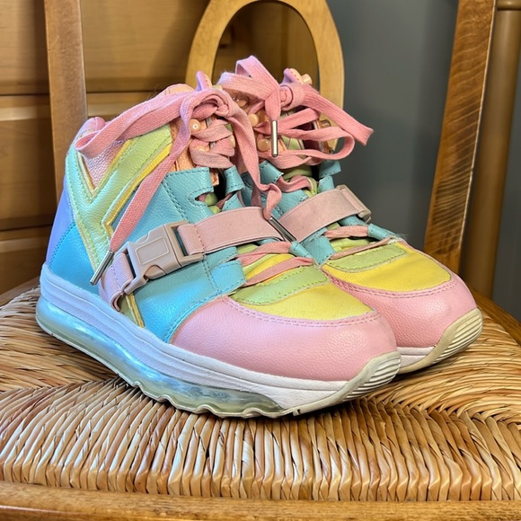 YRU Shoes - YRU Pastel Rainbow light up sneakers size 8